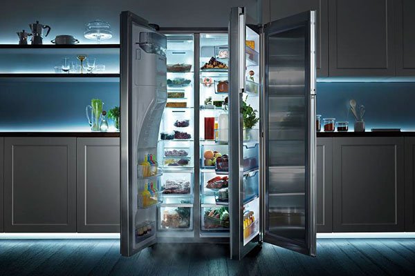 به چیدمان مواد غذایی در یخچال دقت کنید